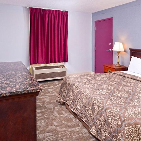 Country Garden & Suites-Benton Extérieur photo