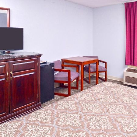 Country Garden & Suites-Benton Extérieur photo