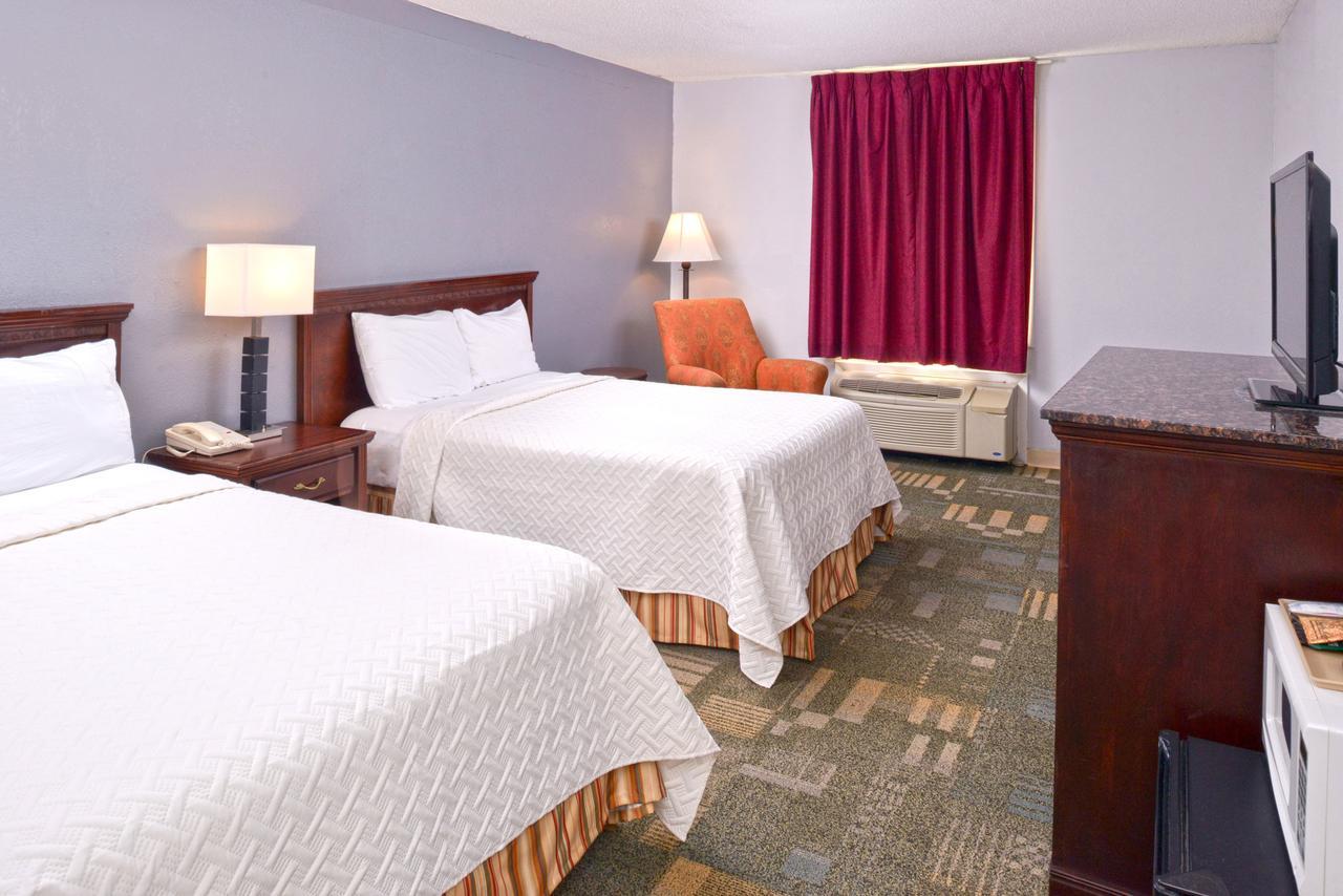 Country Garden & Suites-Benton Extérieur photo