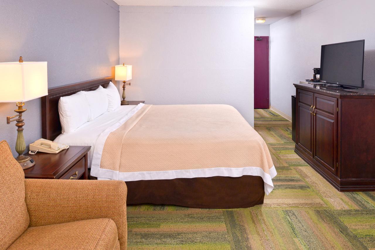 Country Garden & Suites-Benton Extérieur photo